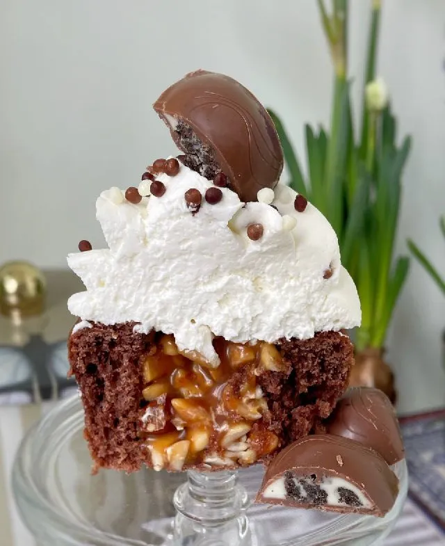 Chocolate-Caramel Cupcake