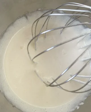 휘핑한 달걀