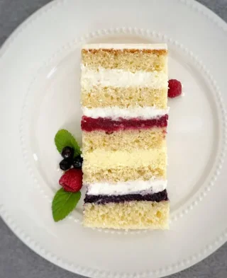 torta z jagodami