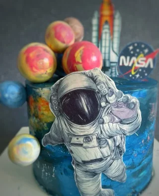 Торт Космос