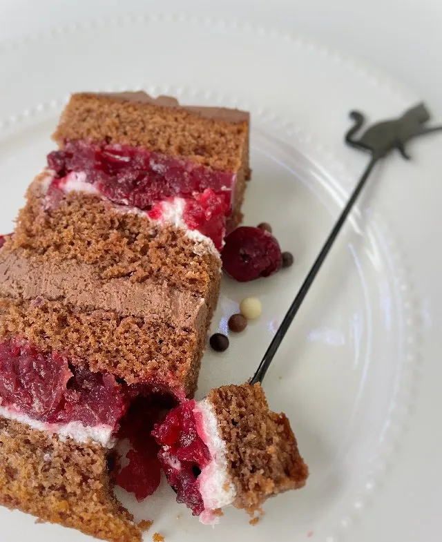 tort kirssidega metsatort