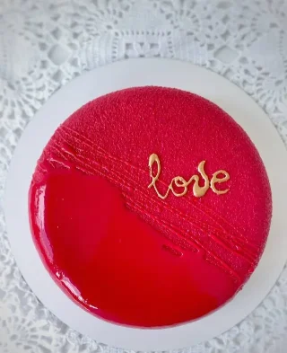Moussetorte zum Valentinstag