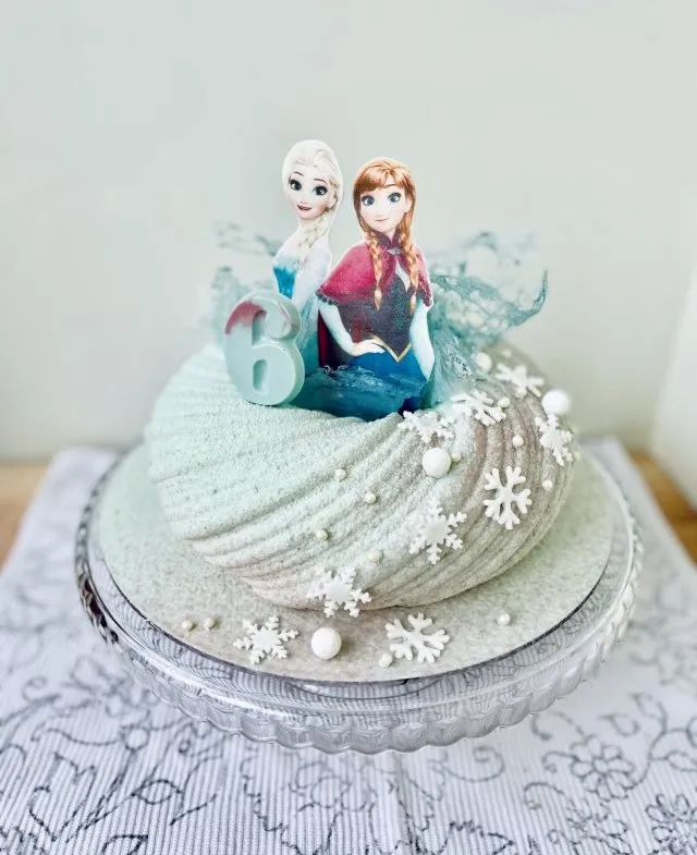 barnstårta Elsa Frozen
