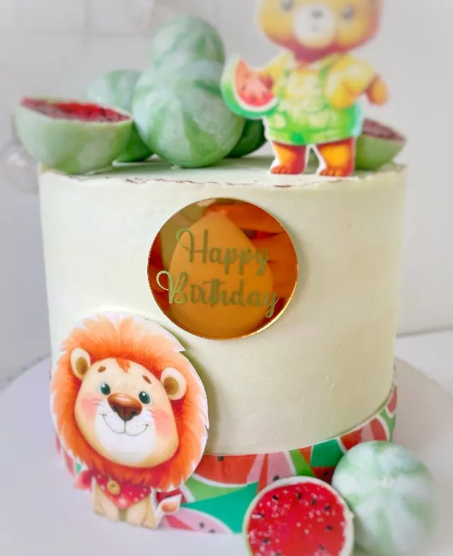 スイカの子供向けケーキ