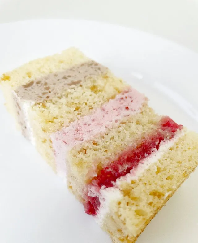 tort marjadega Banaani-maasika