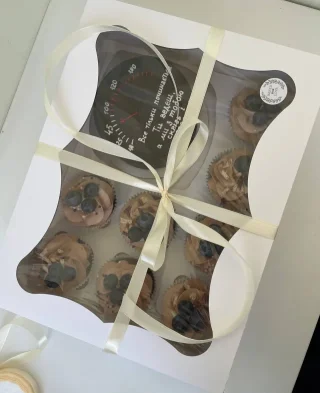 Bento cake with cupcakes